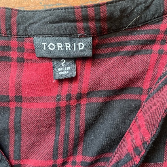 Torrid sleeveless plaid blouse size 2x - Picture 5 of 5
